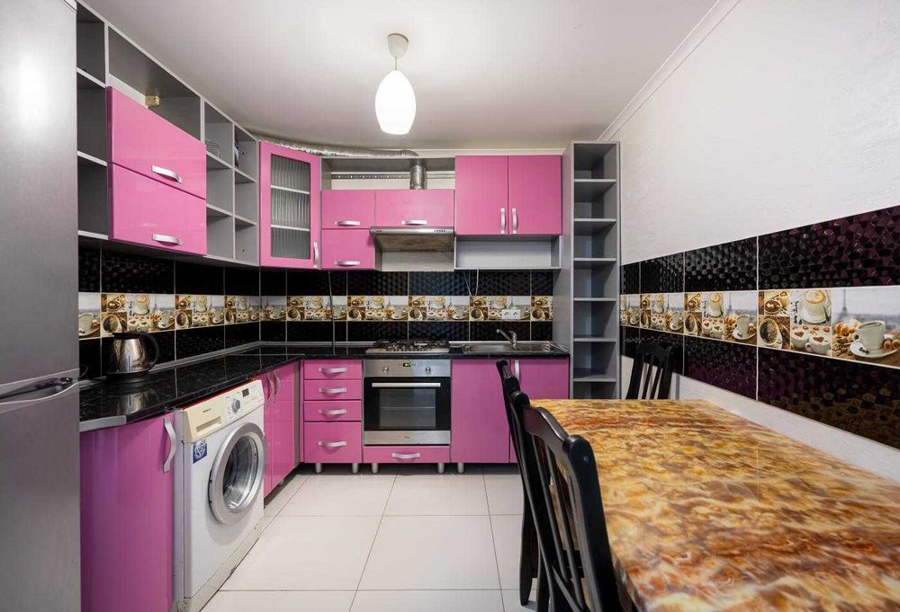 Оренда/ Будинок/7 кімнат/ Авторський ремонт/Солонка/Львів