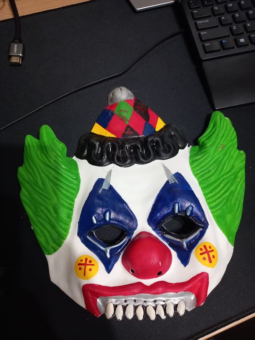 Maska straszby clown