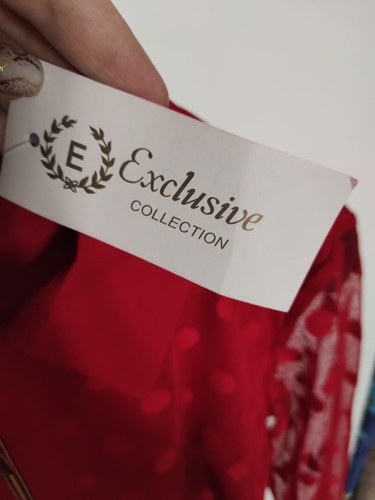 Красивое новое платье