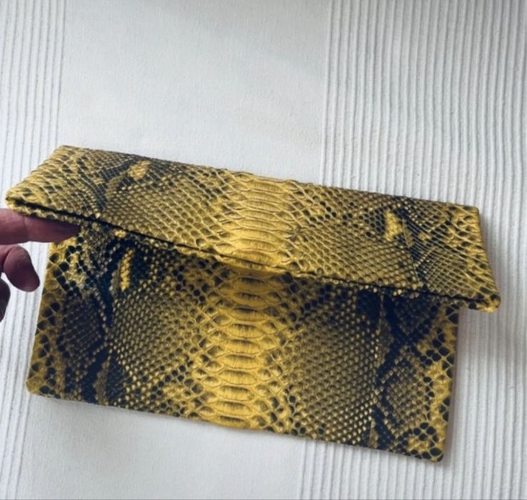 Pochette imitação pele