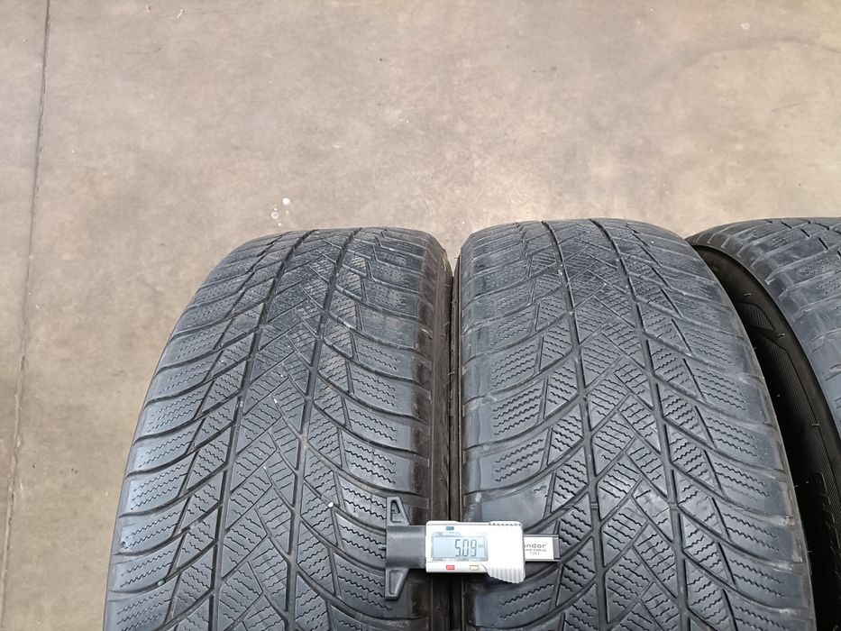 Opony zimowe Bridgestone Blizzak LM001 225/60R17 99H