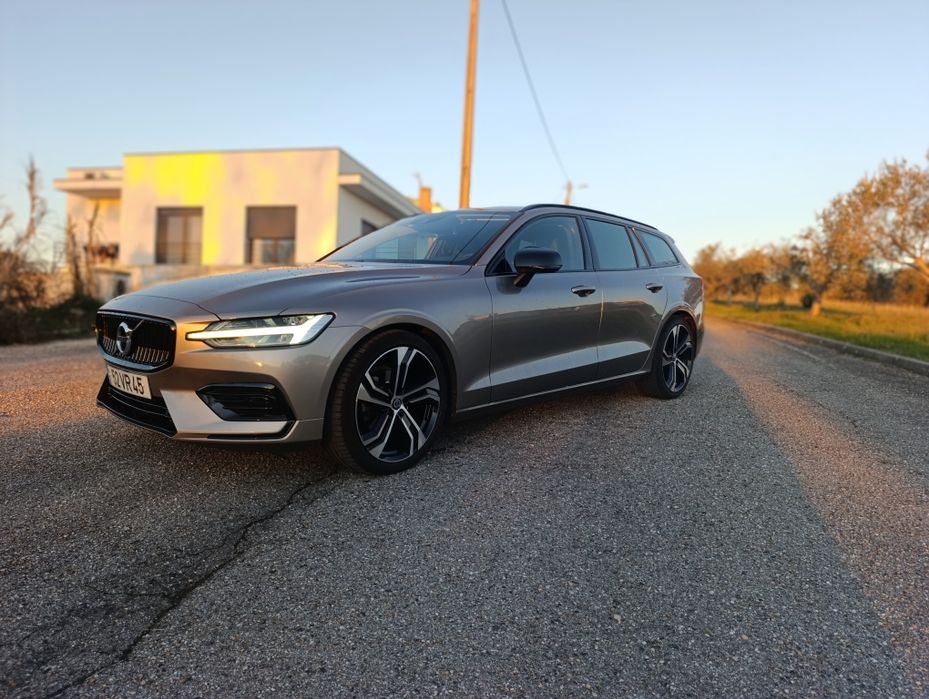 Volvo v60  R-design