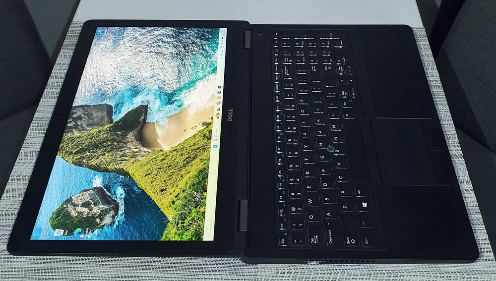 Dell Latitude FullHD 250nit!!! intel®core™i7/AMD® Radeon R7™ M360/SSDNvme/Bluetooth/Lan/PC/Win11