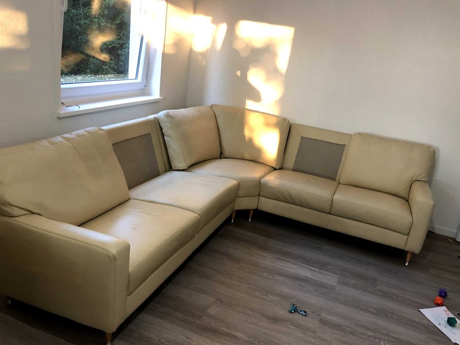 Продам кожанный диван