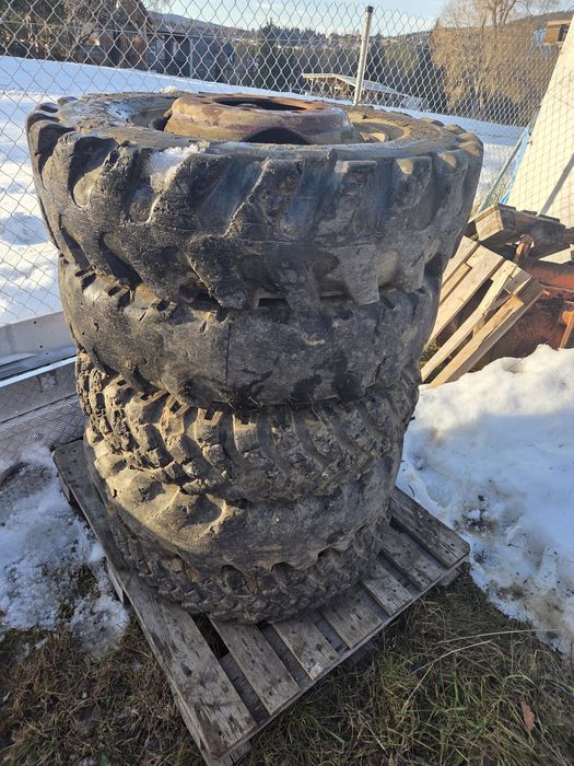 Koła felgi Robur 4x4 Traktor sam Atlas 1204 8szpilek 8.25 R20 Star itp