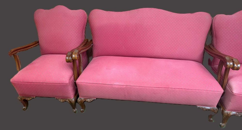 Conjunto de sala de estar estilo Rococo ou Luís XV em madeira esculpida