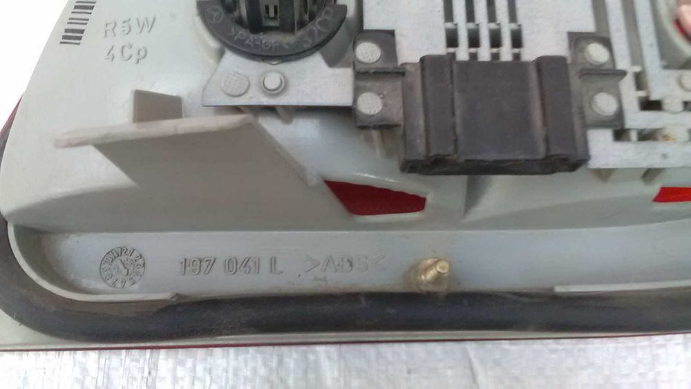 Mercedes W210 задний фонарь и две противотуманки