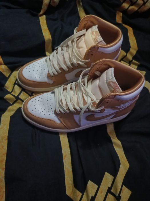 Air Jordan 1 Retro High OG Praline Rozmiar 44