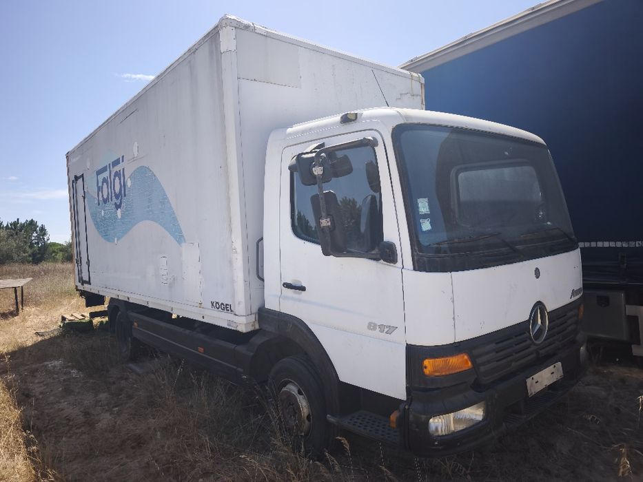 Mercedes atgo 4.2 170cv avariado