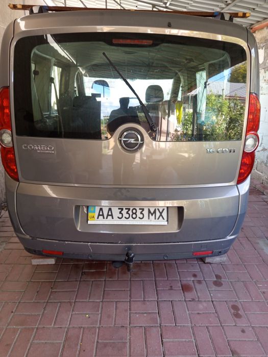 Опель комбо пасажир