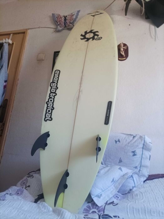 Prancha de surf energia tropical autografada