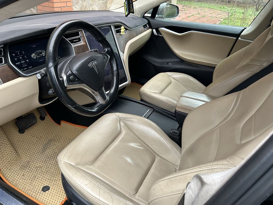 Tesla Model S 90d 2016