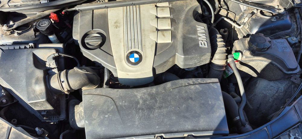 BMW   E91    2.0