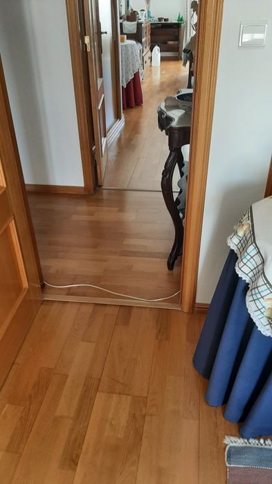 Aluga quarto estudante Nova SBE Carcavelos