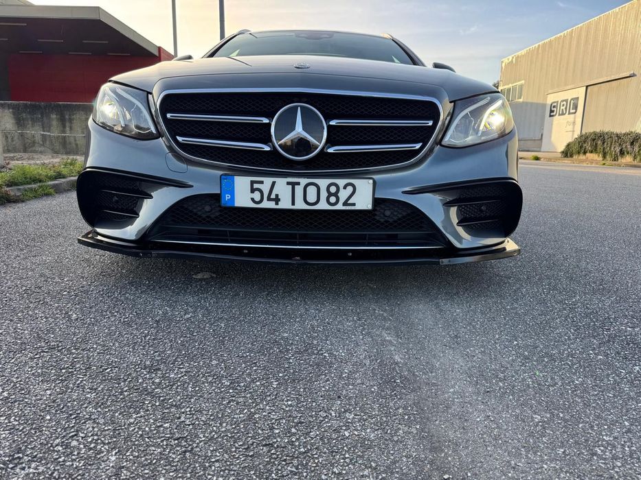 Mercedes E 220 AMG