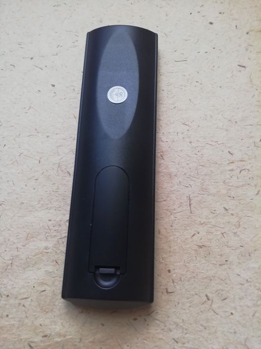 Пульт для DVB-T2 тюнера Strong SRT-8500 HD.