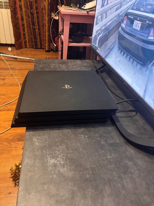 Продам ps 4 pro 1tb