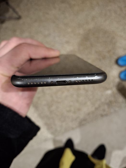 iPhone 11 64Gb preto