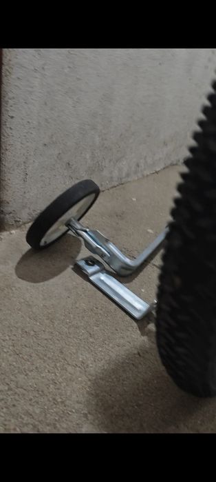 Rodas de apoio ao equilíbrio na bicicleta