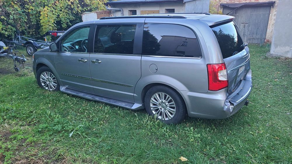 Chrysler Town & Country