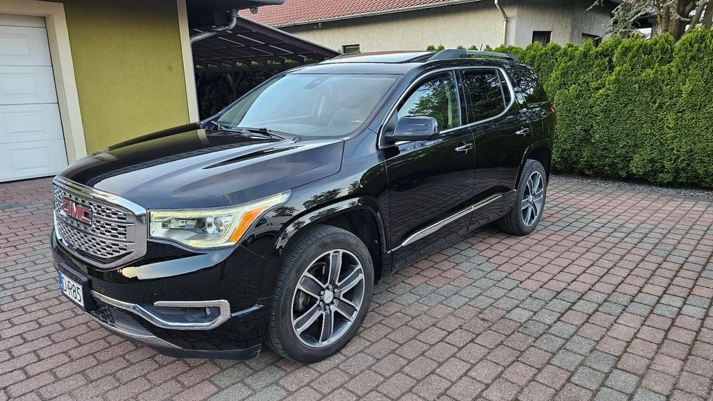 GMC Acadia