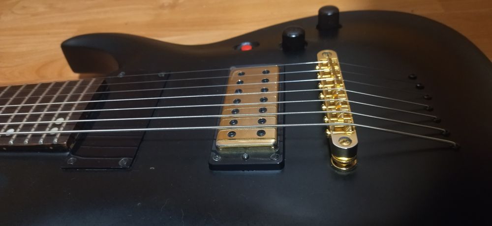 Guitarra Harley Benton 7 string Baritone c/ pickup Dimarzio