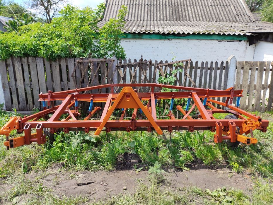 Культиватор в робочому стані