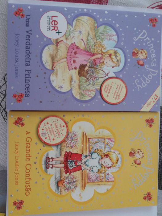 Livros "Princesa Poppy" volumes 1 e 3