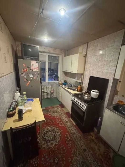 3 кім 63 м2 середній поверх багатоповерхівки ЛІВОБЕРЕЖНИЙ 3 (719145)