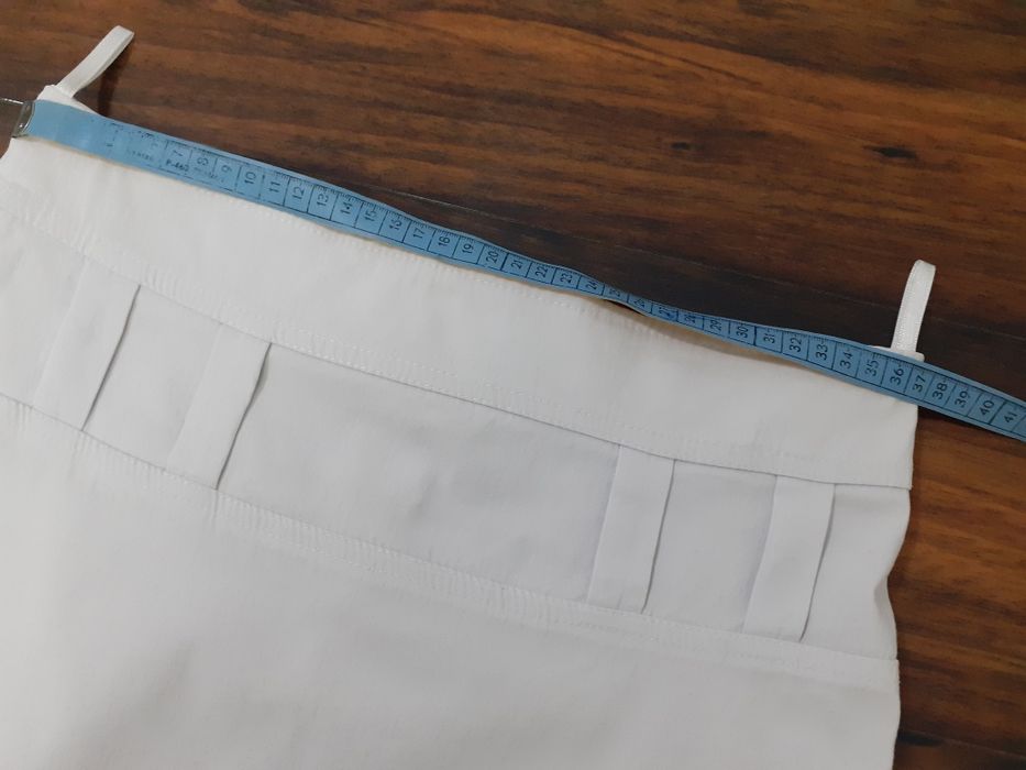Biała spódnica mini Minimalistic white mini skirt Clean girl aestetic