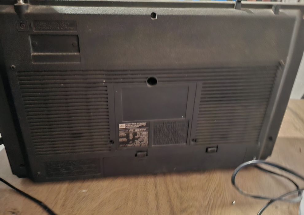 radiomagnetofon Toshiba RT-8840S,
