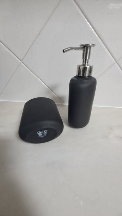 Acessórios IKEA de casa de banho