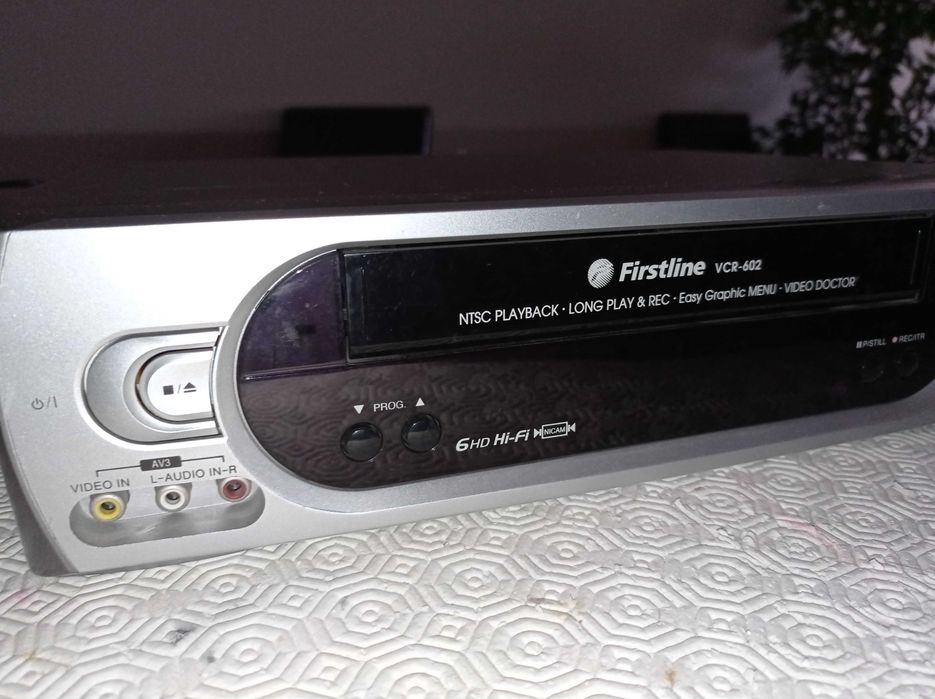 VHS Player/Recorder64332101788290124