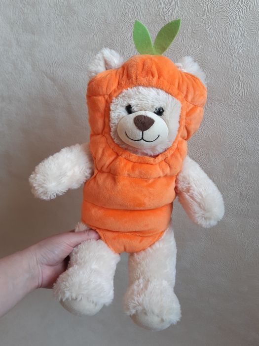 М'яка іграшка ведмедик Build-a-bear в костюмі моркви