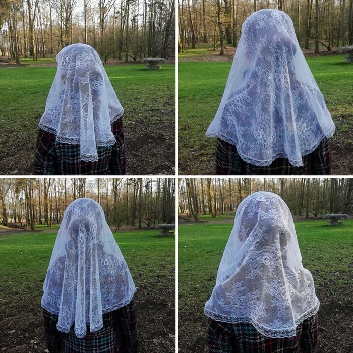 Mantylka, chusta na Mszę Trydencką