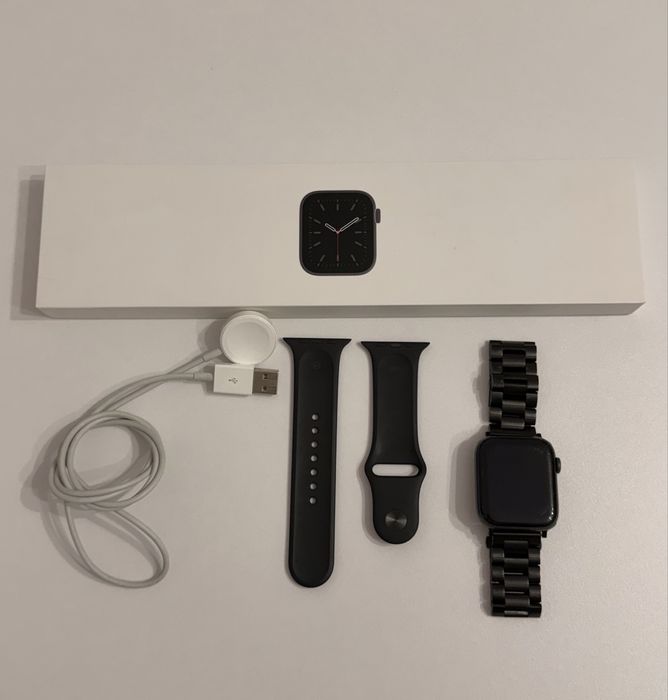 Apple Watch Seria 6 aluminium  44mm + Cellular