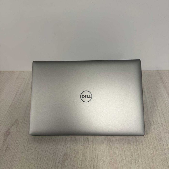 Dell Precision 5680 16.0" FHD+ IPS i9-13900H 64GB DDR5 SSD 1TB NVMe RTX 2000 Ada Generation 8GB