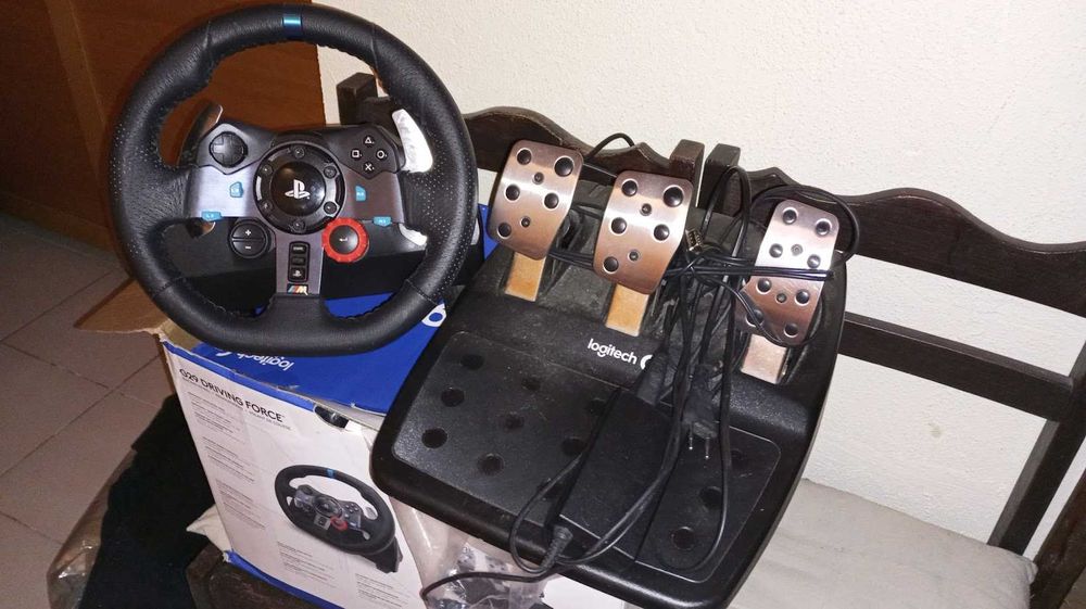 Playstation 3 + Volante logitech G29