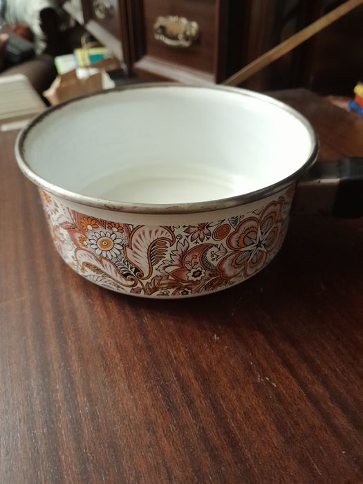 Caçarola de esmalte vintage