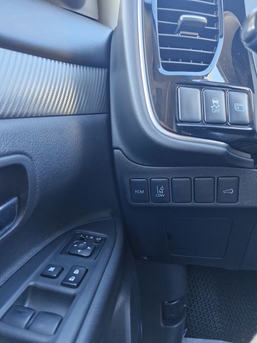 Продаю Mitsubishi Outlander  2013р