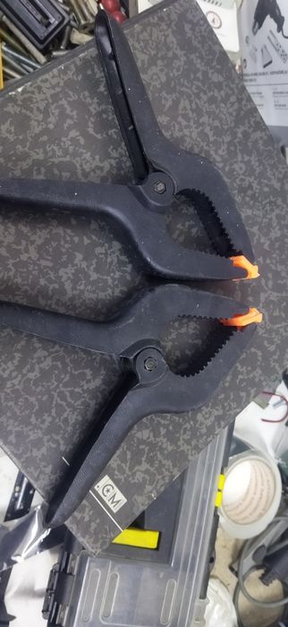 2 grampos como novos