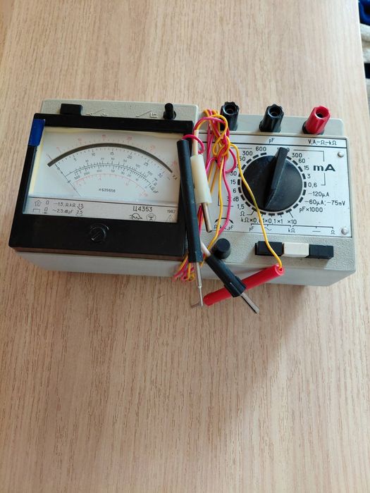 Електричний вимірювальний прилад -тестер