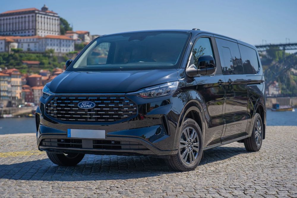 Ford Tourneo Custom Grand 2.0 TDCi Titanium