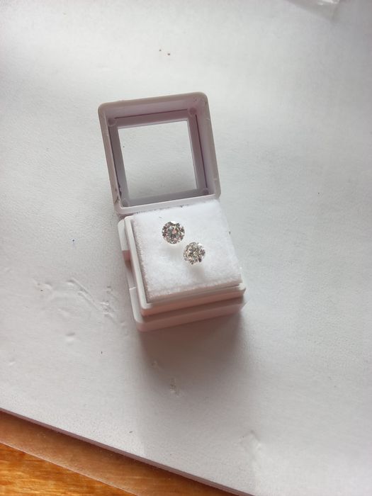 Par de Diamantes CVD Brilho puro  Preço Imbatível