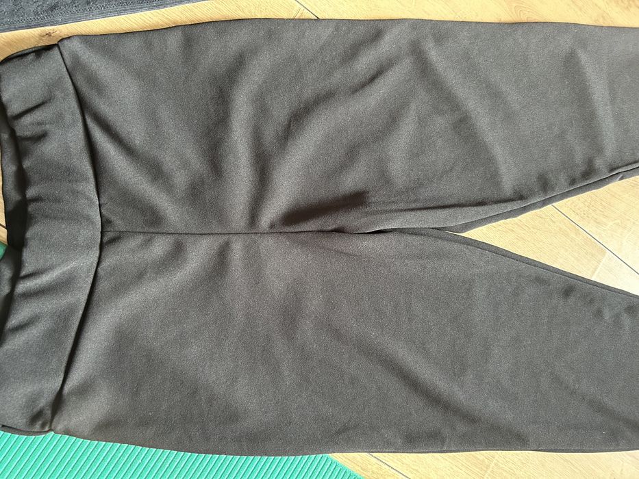 Spodnie nowe Boohoo 34