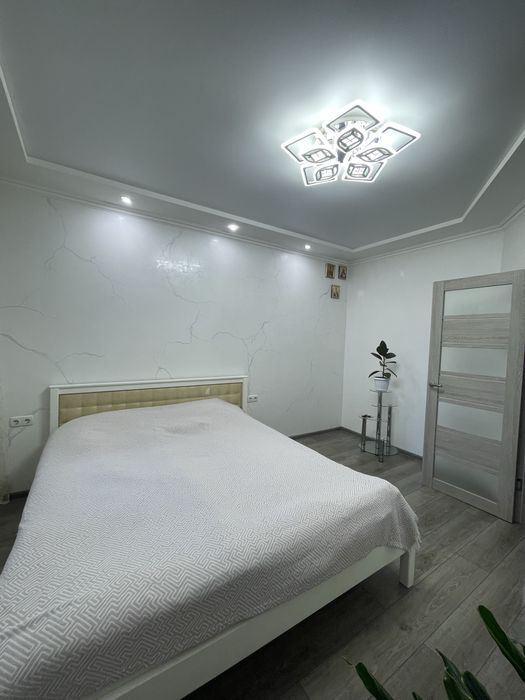 Продам 3 комнатную квартиру . Срочно . Черемушки