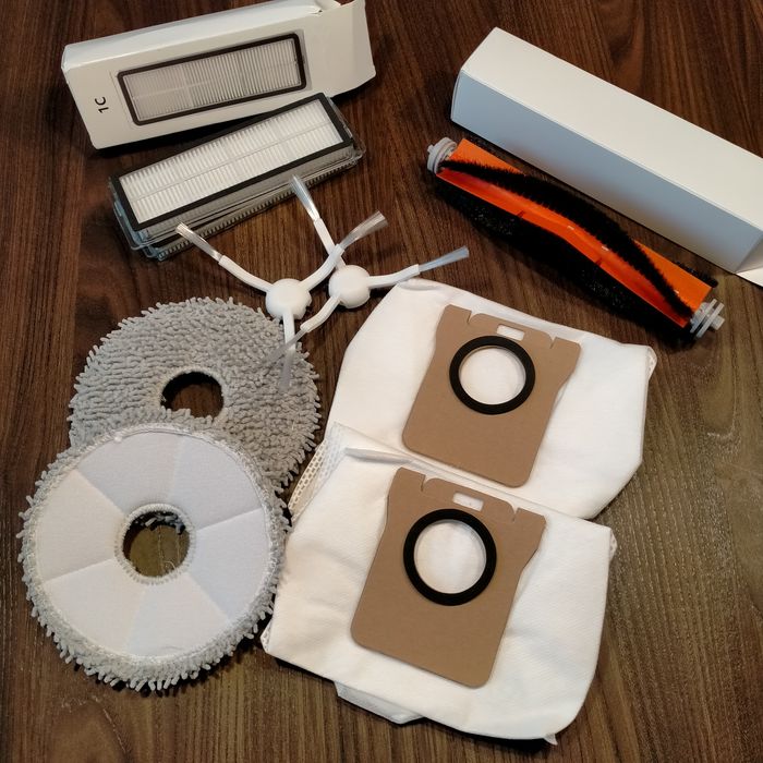 Xiaomi vacuum x20+ i inne części zestaw.