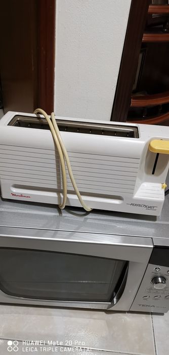 Vendo microondas digital com grill.