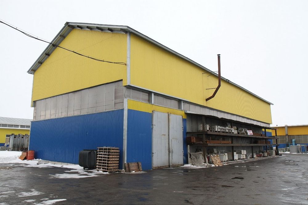 Завод на фасаді траси Запоріжжя – Дніпро [H–08].