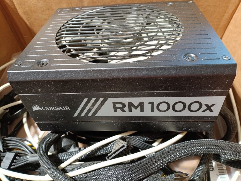 Блок живлення Corsair RM1000X + кабелі
